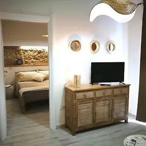Amelia Apts & Alguer